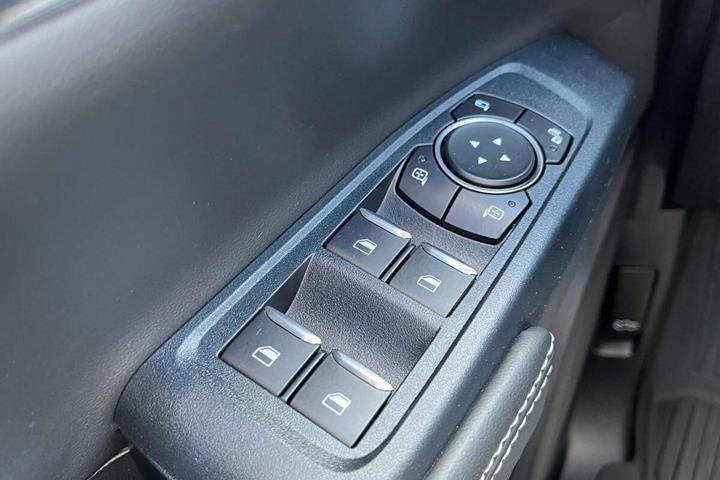 Grå Ford Ranger fra 2026