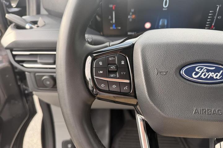 Grå Ford Transit Custom 300 L2 fra 2024
