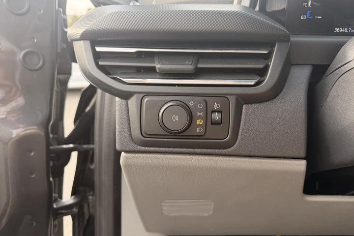 Grå Ford Transit Custom 300 L2 fra 2024