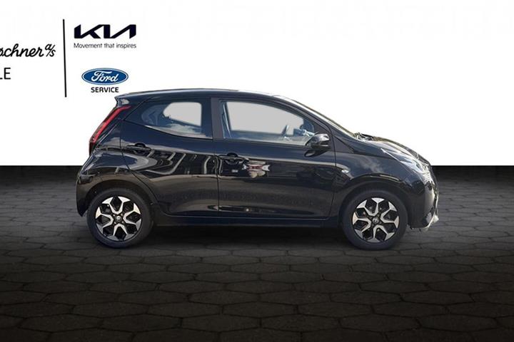 Sort Toyota Aygo fra 2019