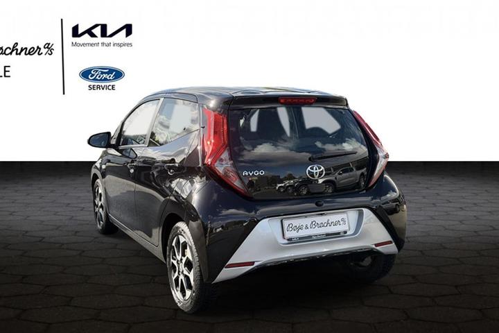 Sort Toyota Aygo fra 2019