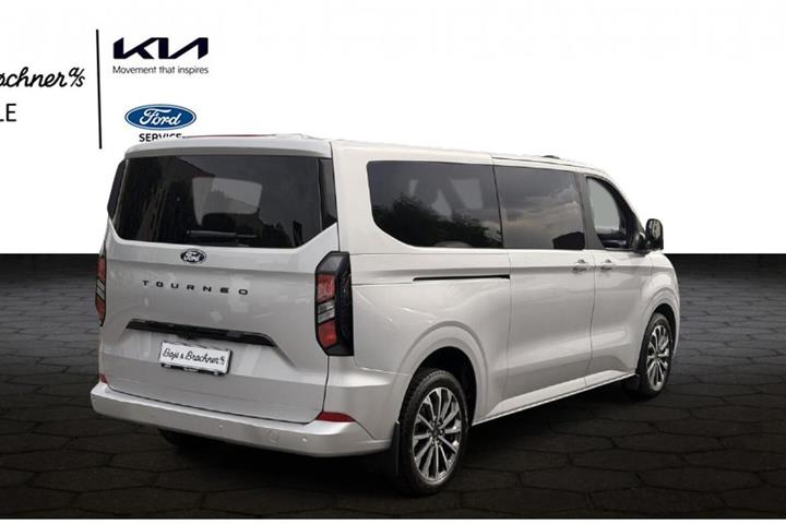 Grå Ford Tourneo Custom 320 L2 fra 2026