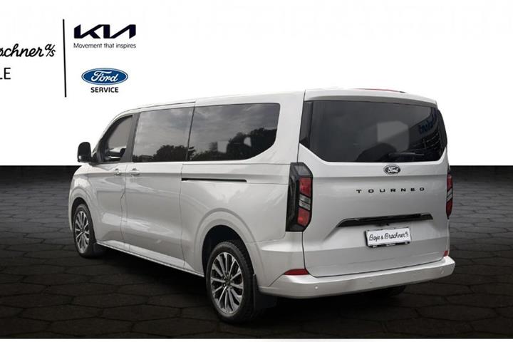 Grå Ford Tourneo Custom 320 L2 fra 2026