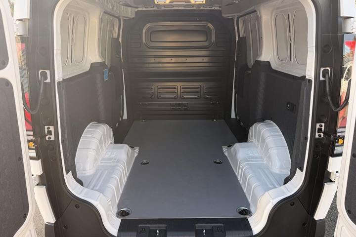 Hvid Kia PV5 fra 2026