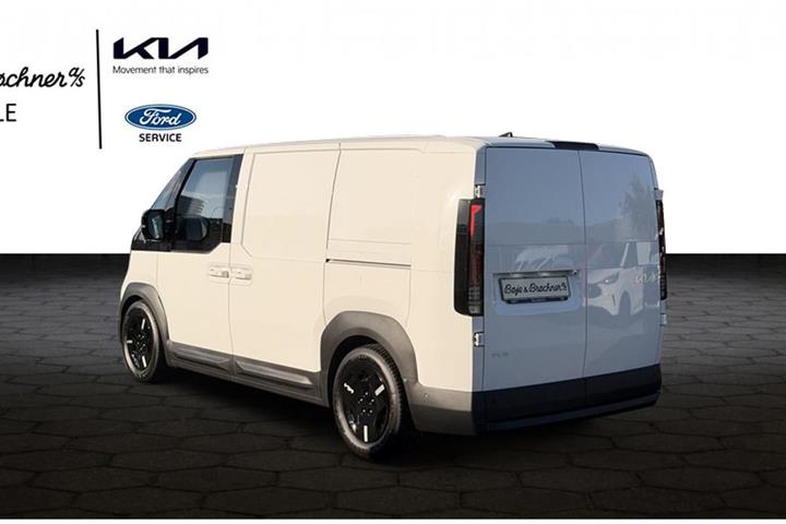 Hvid Kia PV5 fra 2026