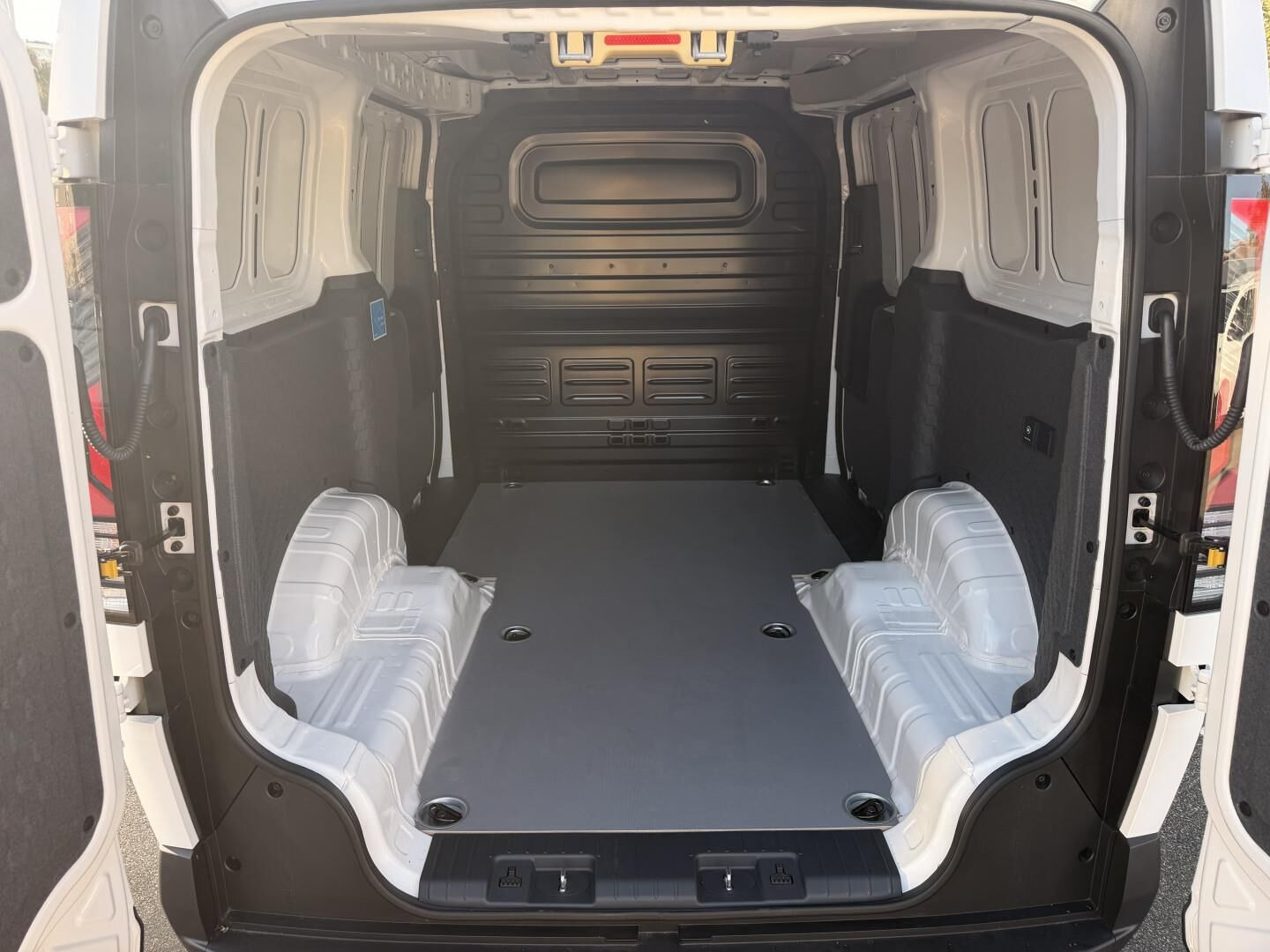 Hvid Kia PV5 fra 2026