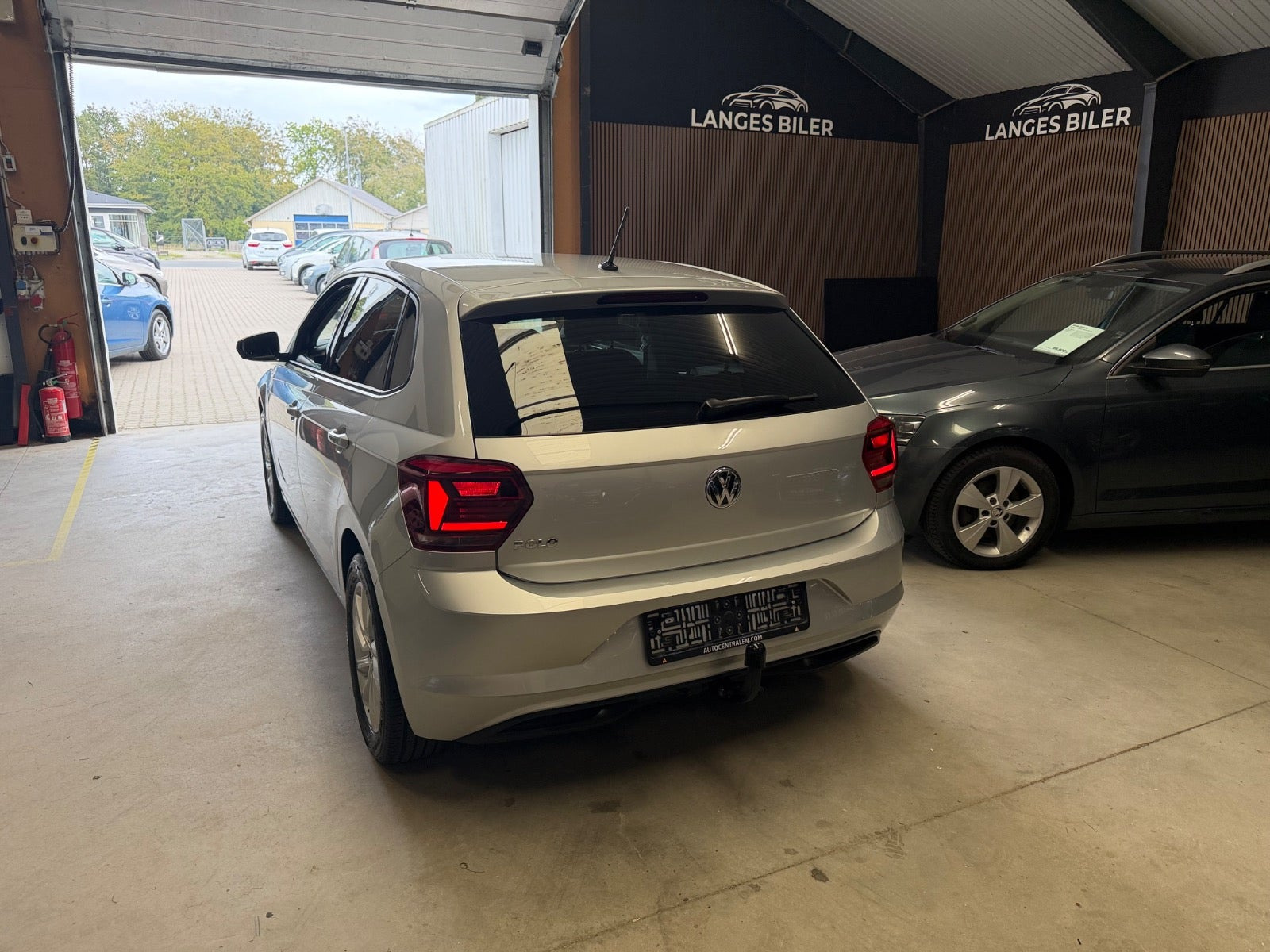 Sølv VW Polo fra 2019