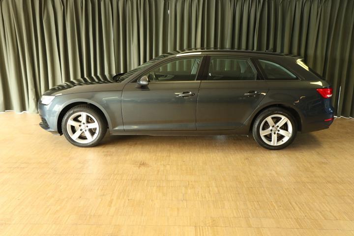 Grøn Audi A4 fra 2017