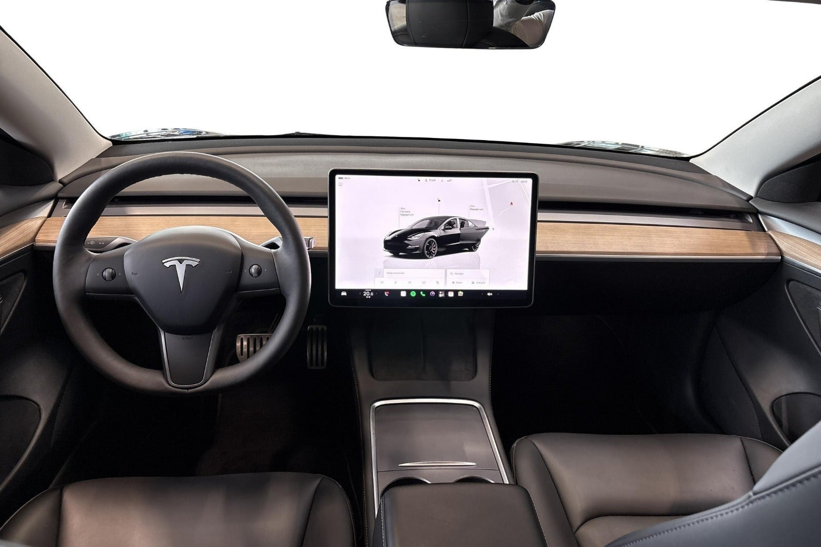 Sort Tesla Model 3 fra 2023