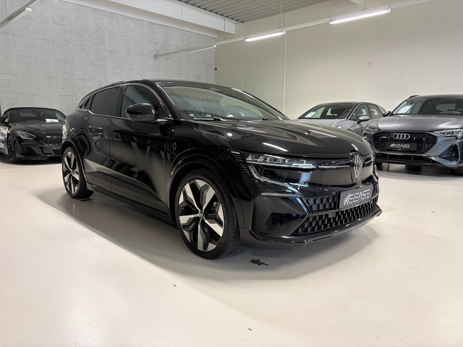 Sort Renault Megane E-Tech fra 2023