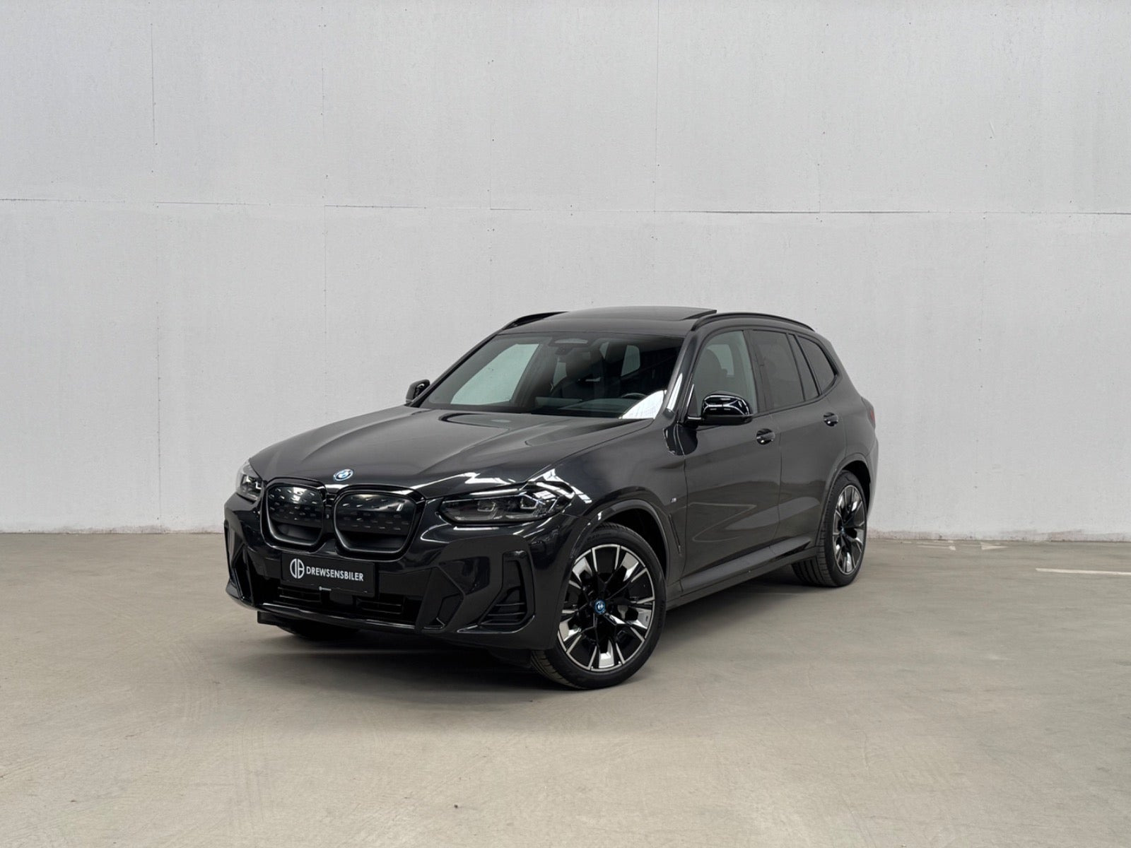 BMW iX3 Charged Plus M-Sport