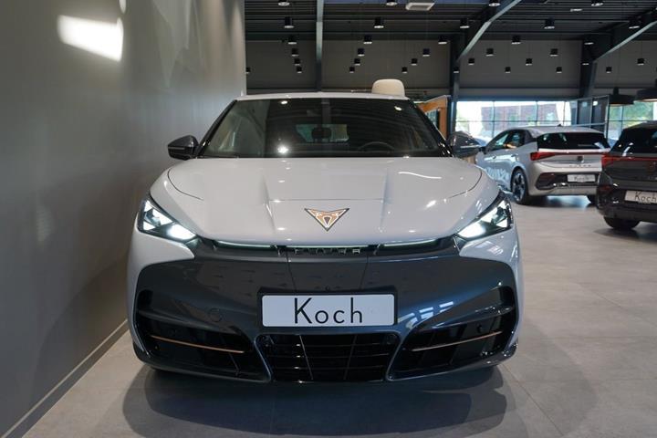 Hvid Cupra Tavascan fra 2024