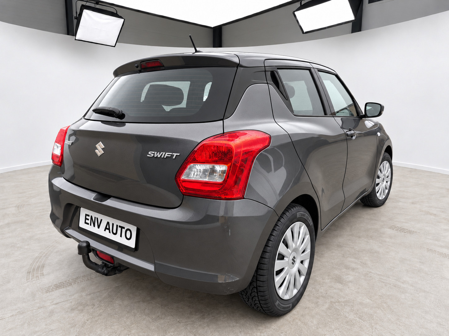 Grå Suzuki Swift fra 2017