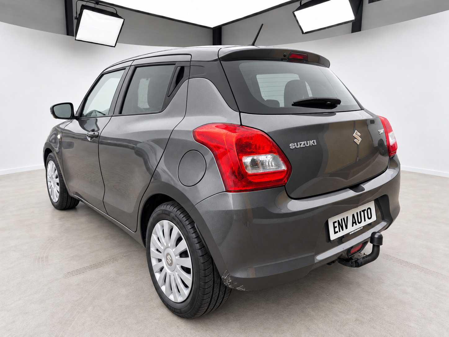 Grå Suzuki Swift fra 2017