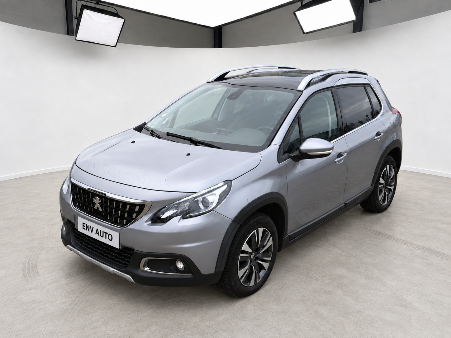 Peugeot 2008 1,2 e-THP 110 Allure Sky
