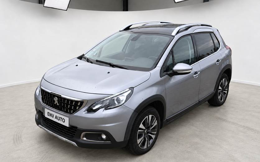 Peugeot 2008 1,2 e-THP 110 Allure Sky