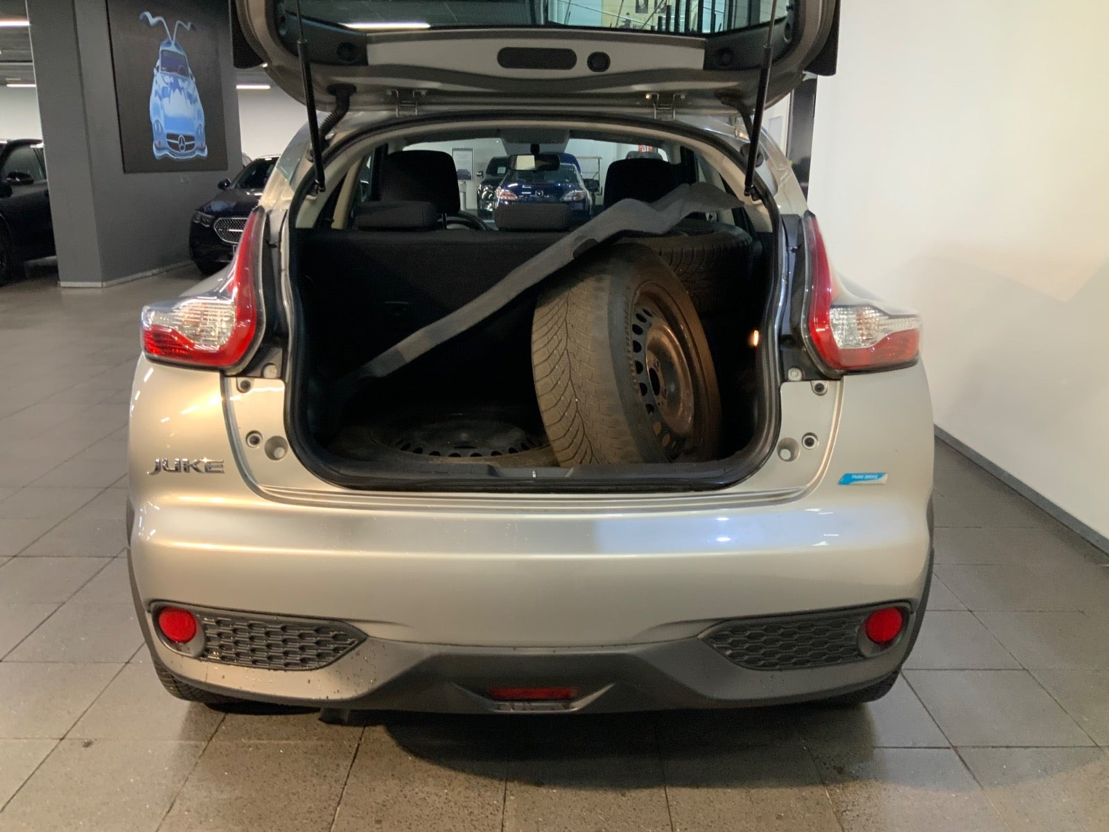 Grå Nissan Juke fra 2011