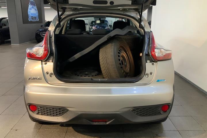Grå Nissan Juke fra 2011