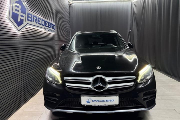 Sort Mercedes GLC220 d fra 2017