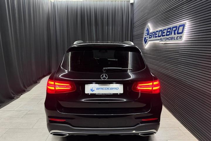 Sort Mercedes GLC220 d fra 2017