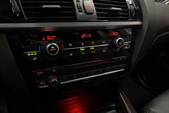 Sort BMW X3 fra 2014