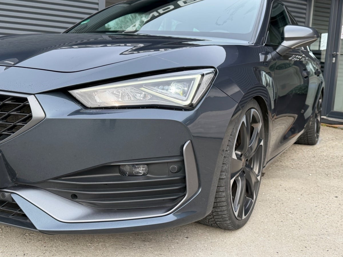 Grå Cupra Leon fra 2020