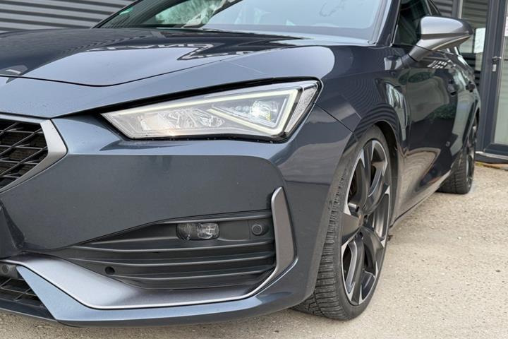 Grå Cupra Leon fra 2020
