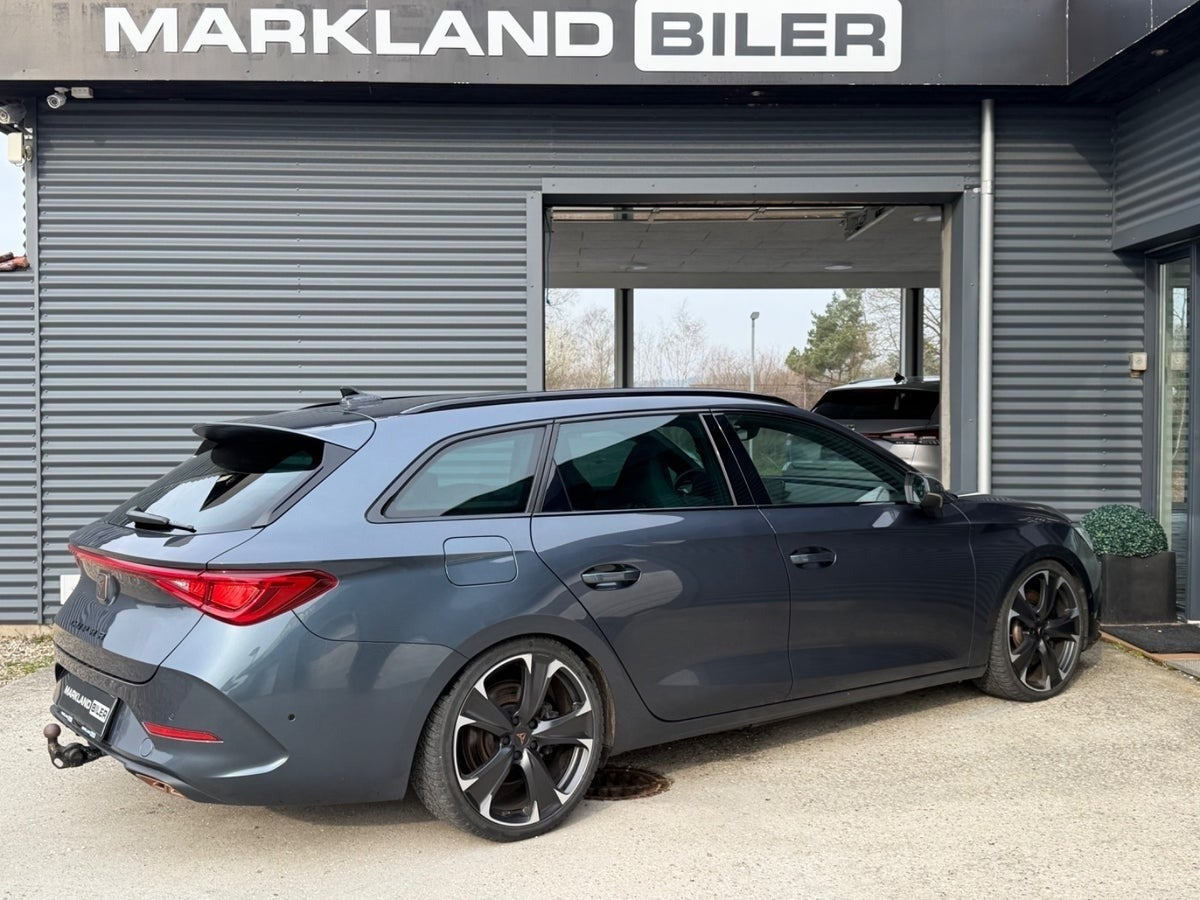 Grå Cupra Leon fra 2020