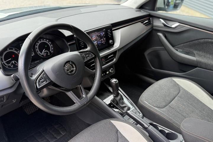 Grå Skoda Kamiq fra 2020