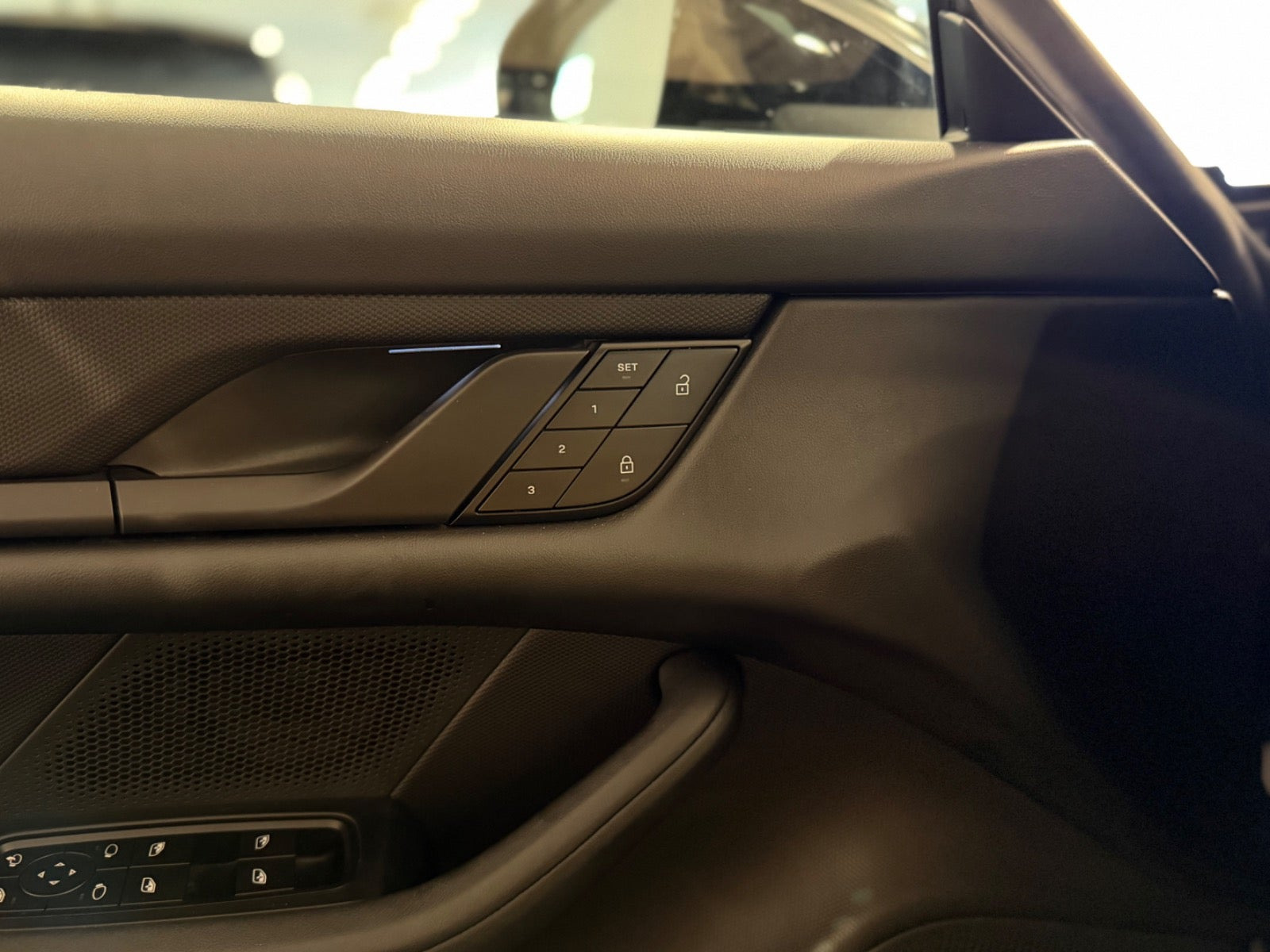 Sort Porsche Taycan 4S fra 2022