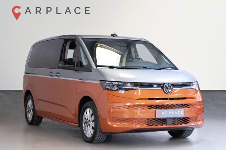 Orange VW Multivan fra 2023