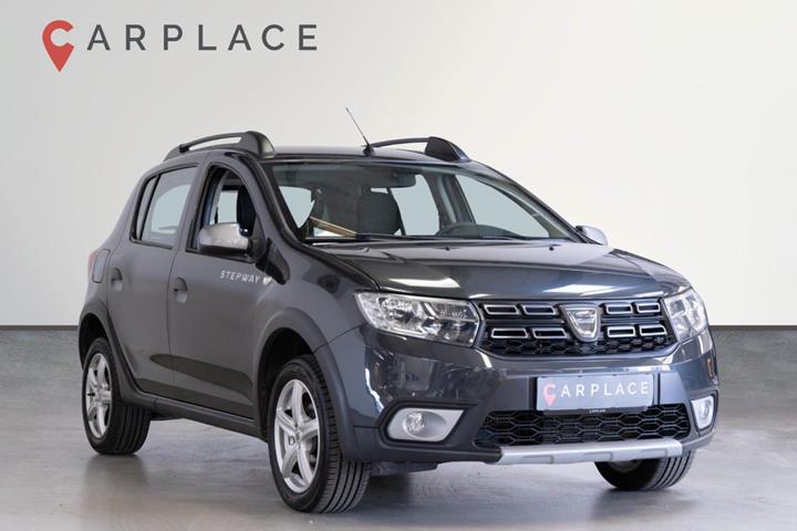 Grå Dacia Sandero Stepway fra 2017