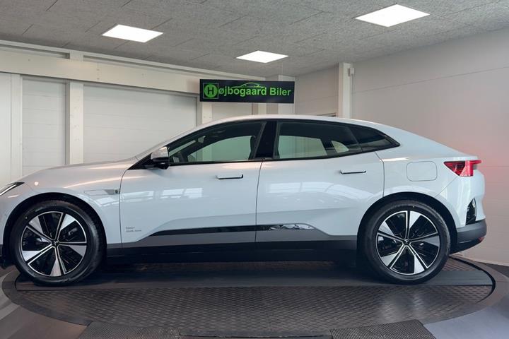 Sølv Polestar 4 fra 2026