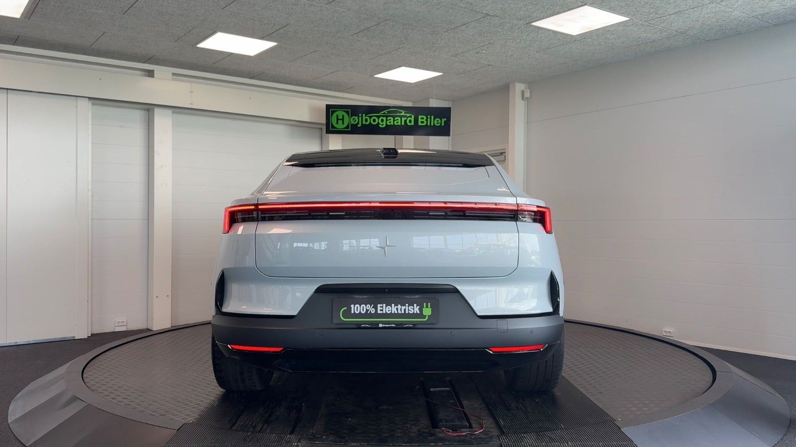 Sølv Polestar 4 fra 2026