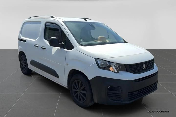 Hvid Peugeot Partner fra 2020