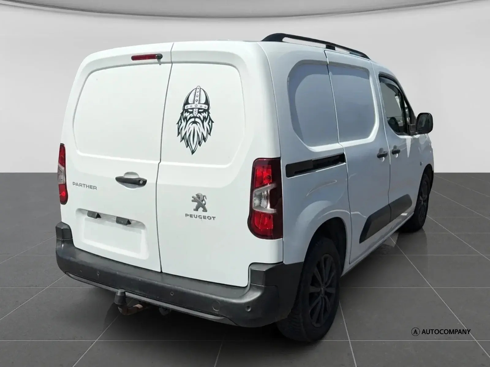 Hvid Peugeot Partner fra 2020