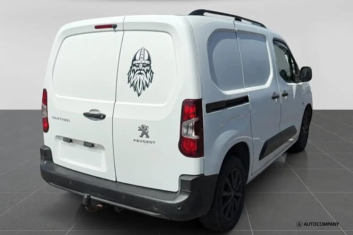 Hvid Peugeot Partner fra 2020