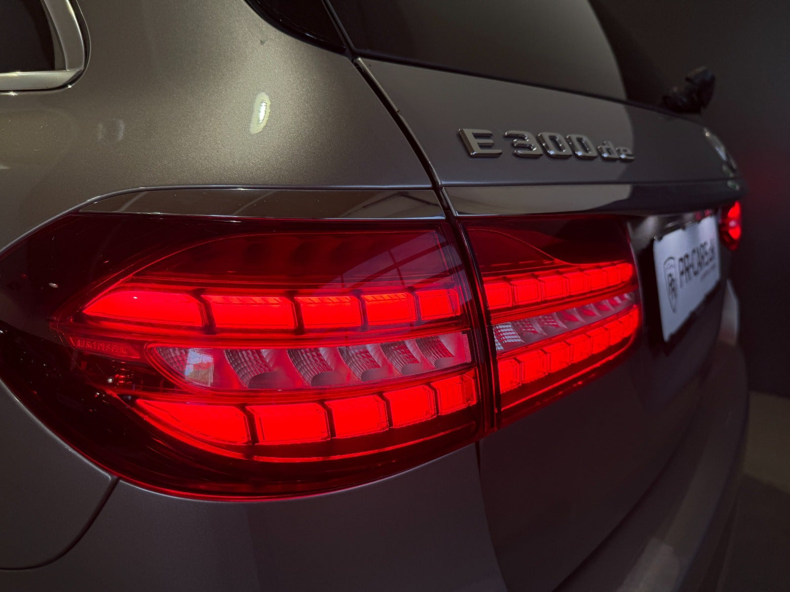 undefined Mercedes E300 de fra 2021