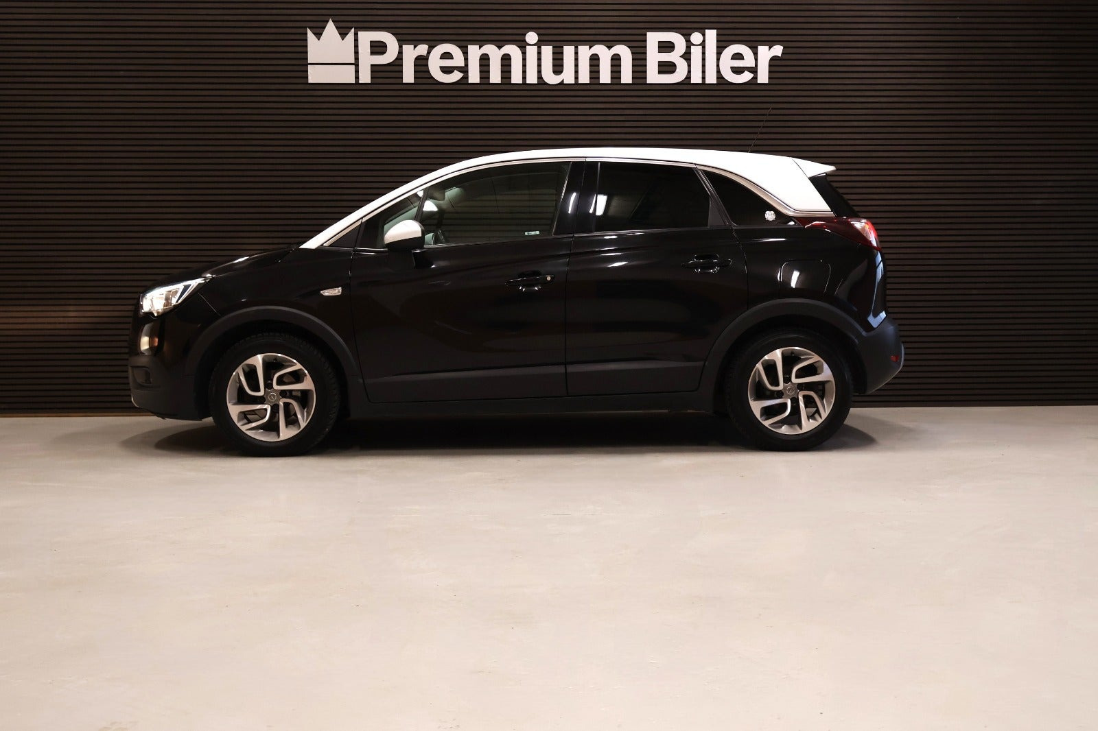 Sort Opel Crossland X fra 2018