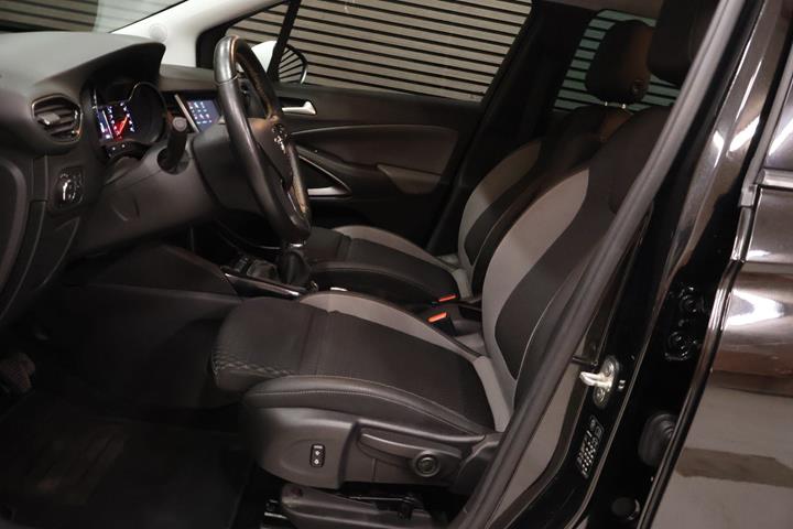 Sort Opel Crossland X fra 2018