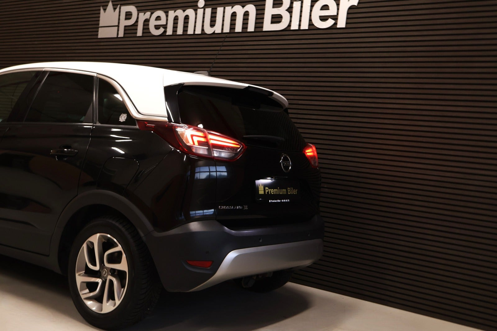 Sort Opel Crossland X fra 2018