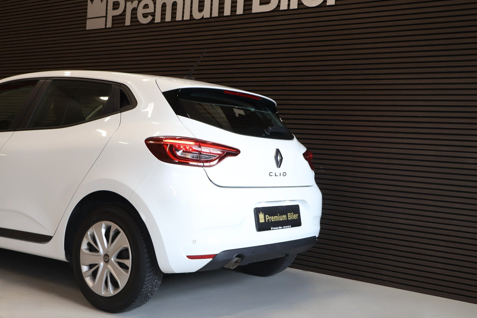 Hvid Renault Clio V fra 2023