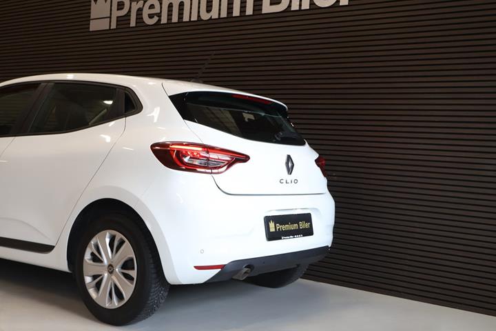 Hvid Renault Clio V fra 2023