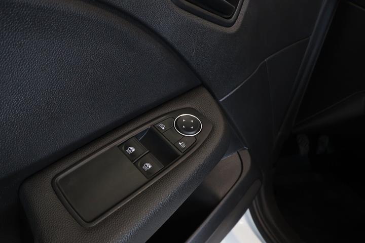 Hvid Renault Clio V fra 2023