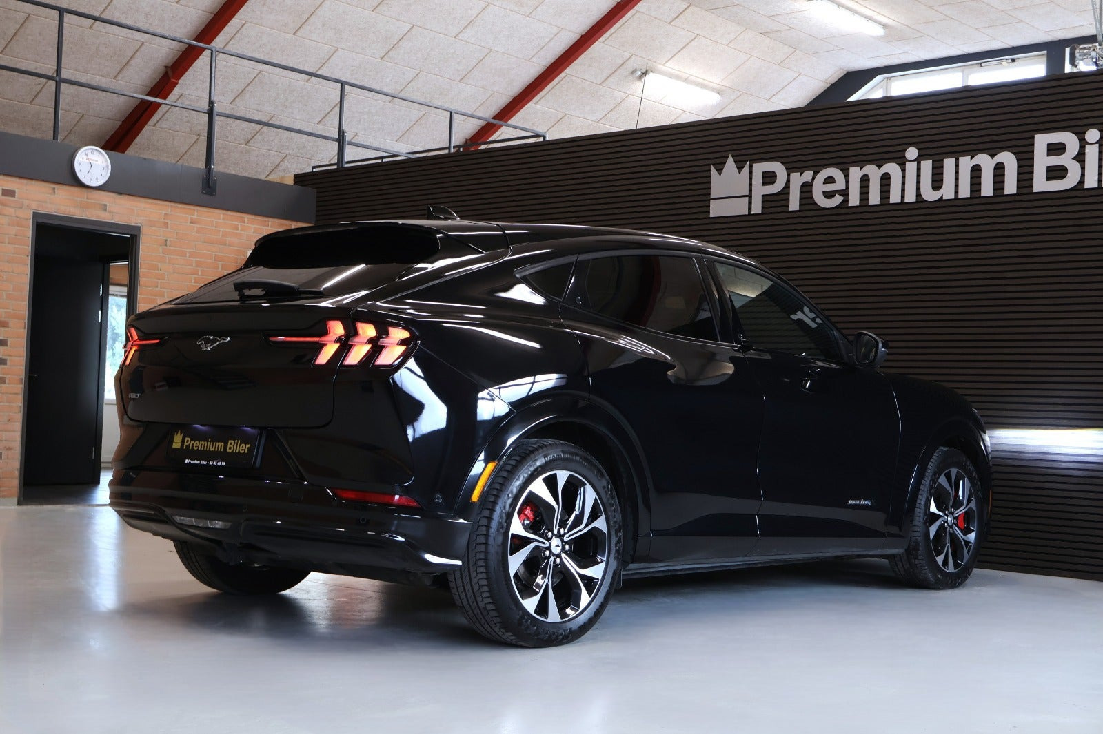 Sort Ford Mustang Mach-E fra 2022