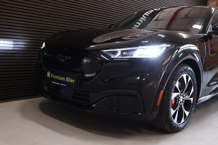 Sort Ford Mustang Mach-E fra 2022