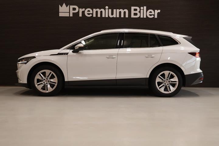 Hvid Skoda Enyaq fra 2022