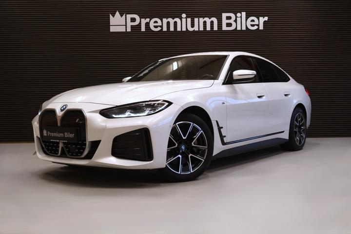 Hvid BMW i4 fra 2024
