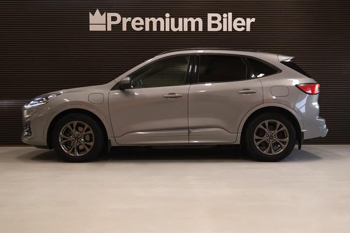 Grå Ford Kuga fra 2020