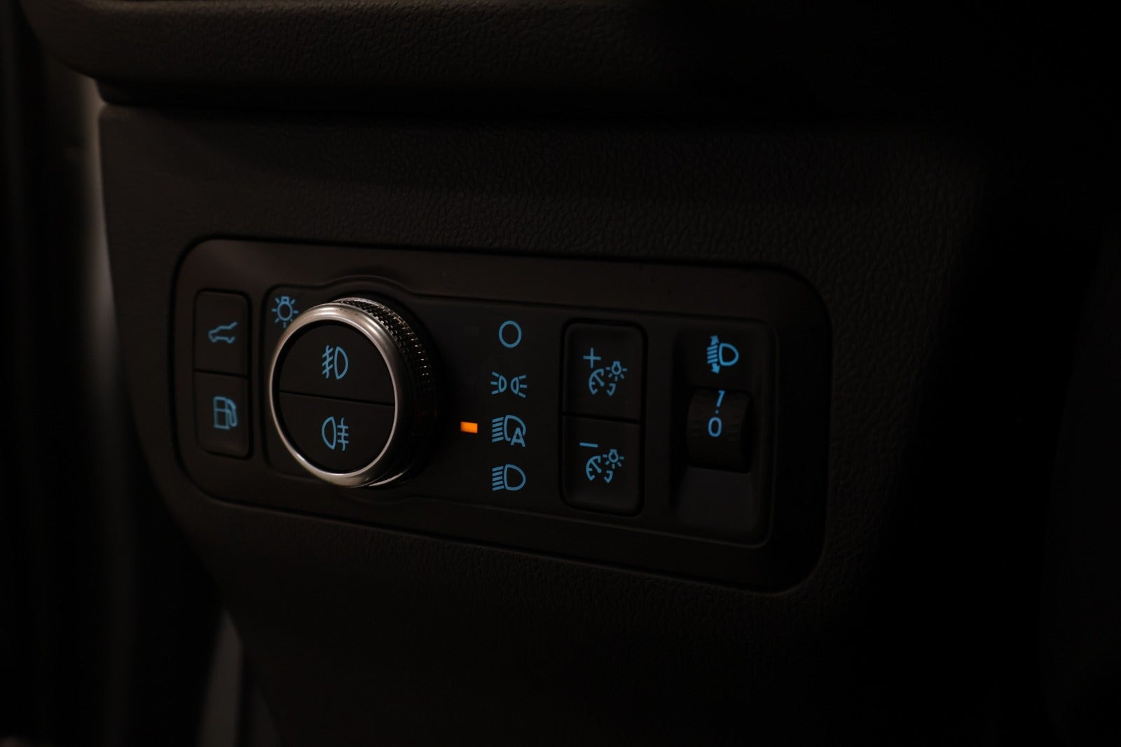 Grå Ford Kuga fra 2020